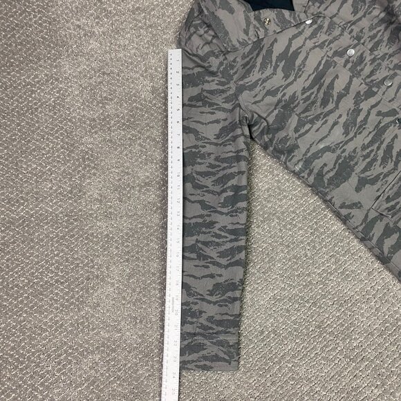 Oakley Tail Wind Jacket Women's Small Gray Camo Camouflage Cotton Canvas Utility - Picture 14 of 15